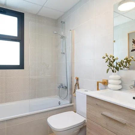 Apartment Deluxe With Terrace Aranya By Aora