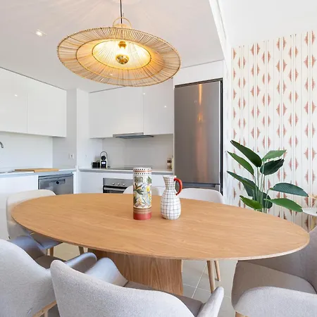 Deluxe With Terrace Aranya By Aora Apartment